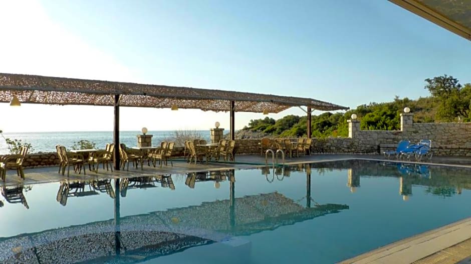 Lalloudes Seaside Accommodation