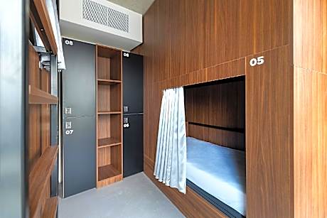 Jost Entire 8-Bed Private Dormitory - Mixed
