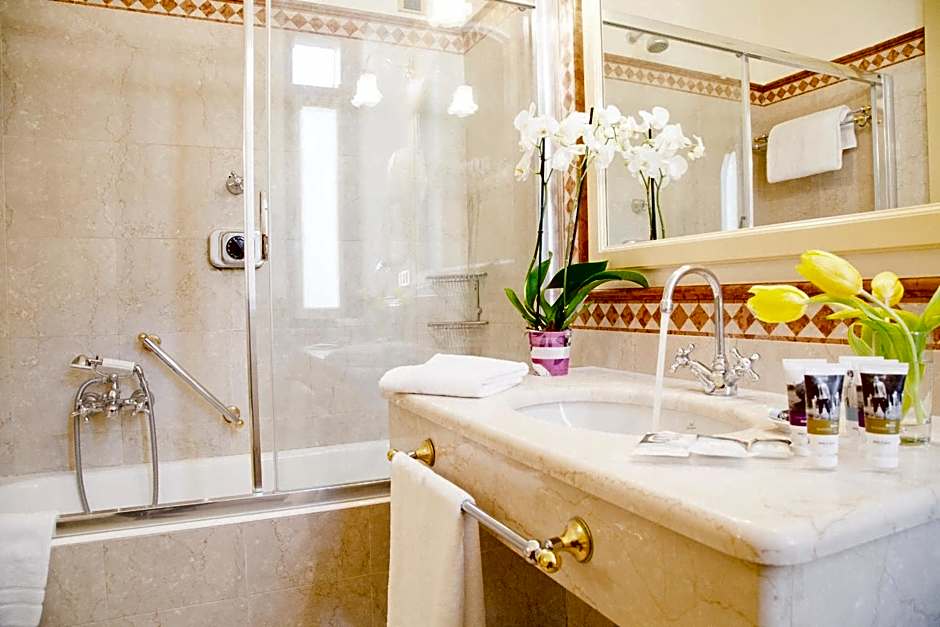 Hotel Milano Regency