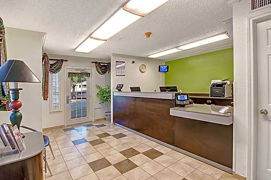 Studio 6-Arlington, TX - South - Dallas