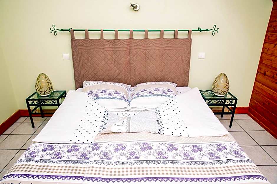 Hôtel Restaurant Domaine De Basil