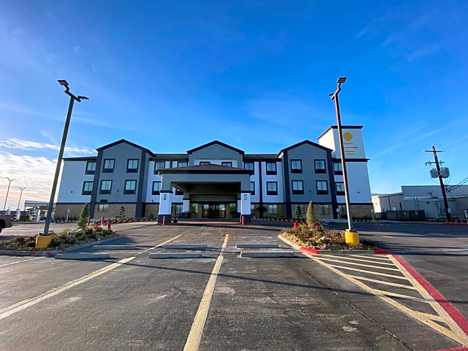 Comfort Inn & Suites