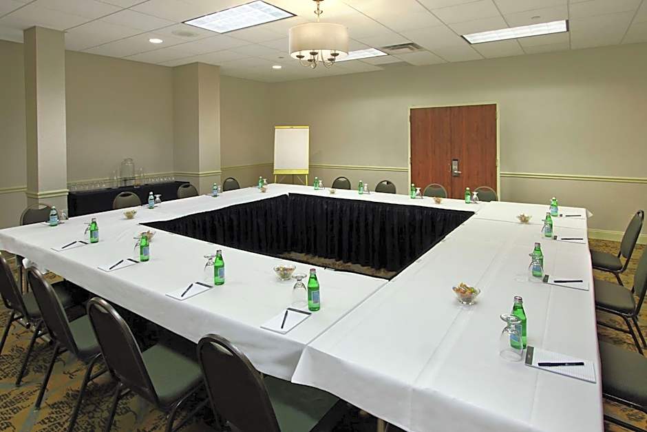 DoubleTree By Hilton Hotel Mahwah