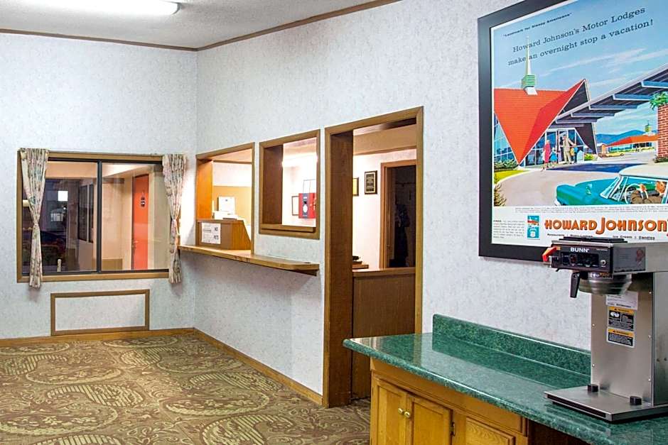 Howard Johnson by Wyndham Wilmington