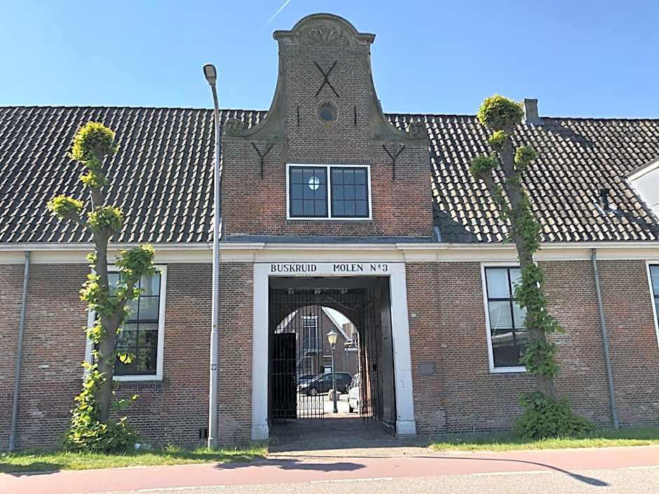 HUISJES AAN DE AMSTEL - Your home away from home