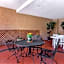 Comfort Suites Visalia