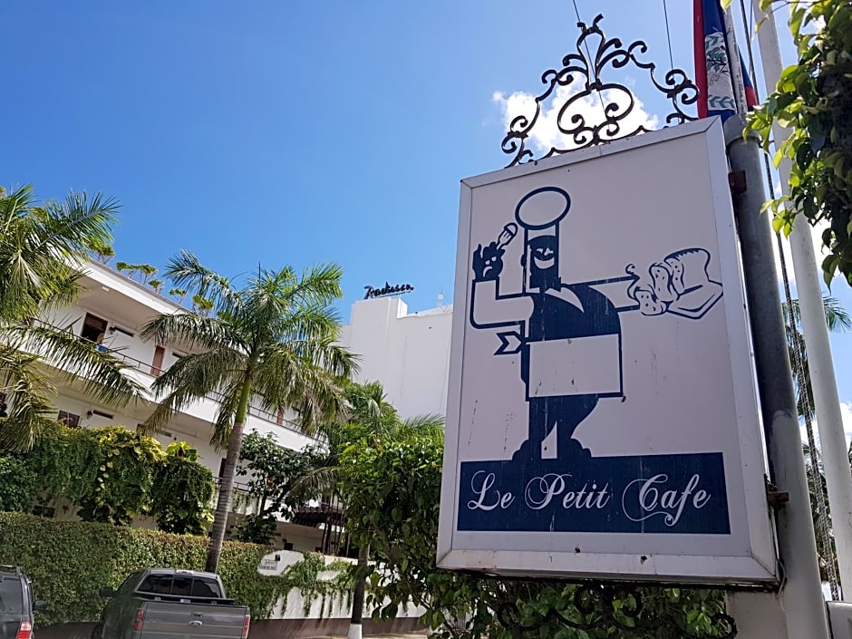 Radisson Fort George Hotel And Marina