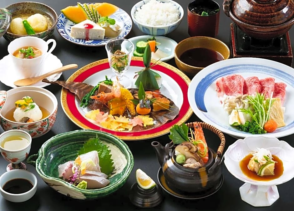 Yufuin Kutsurogi No Yado Nanakawa