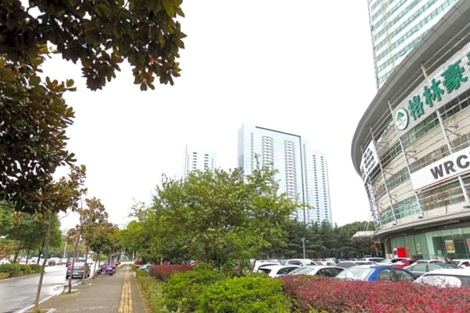 GreenTree Inn JiangSu WuXi BinHu TaiHu Pearl Development Mansion Business Hotel