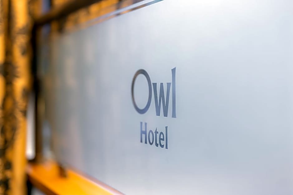 Owl Hotel