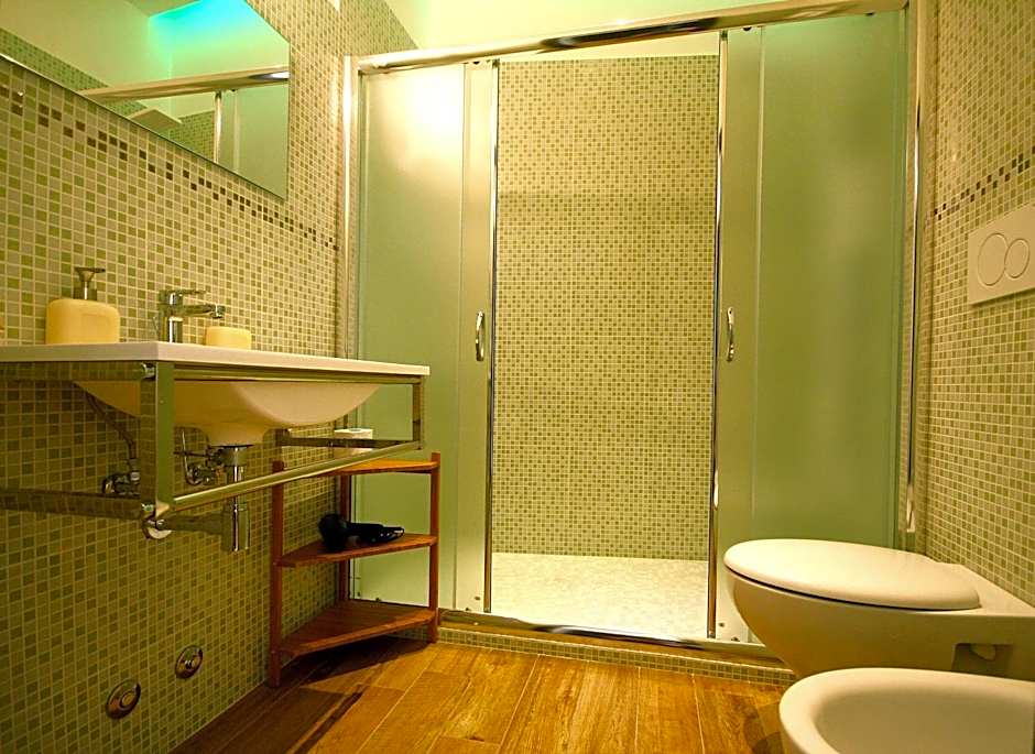 Passenger Vatican Relais