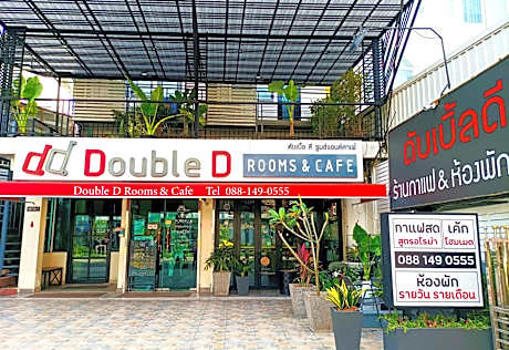 Double D Rooms & Cafe