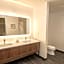 Holiday Inn & Suites Oakland - Airport by IHG