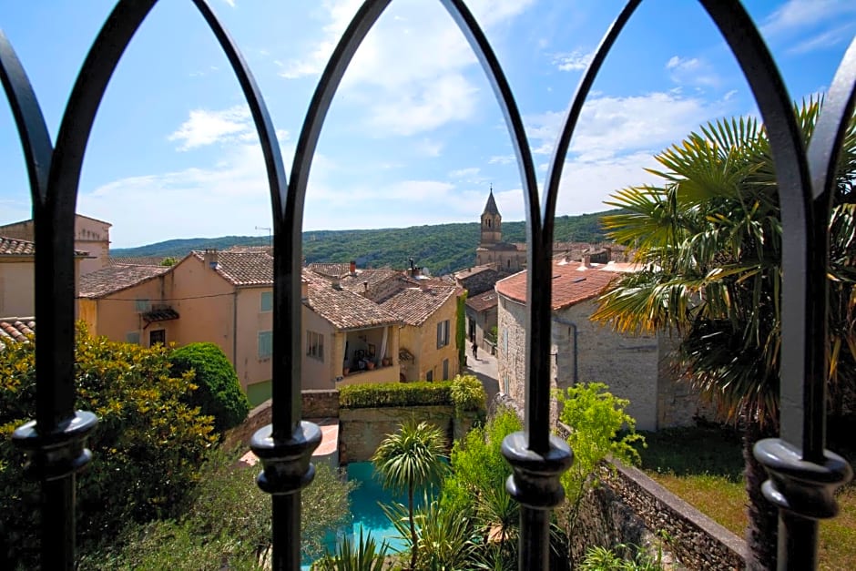 Le Castellas Hotel & SPA - TERITORIA
