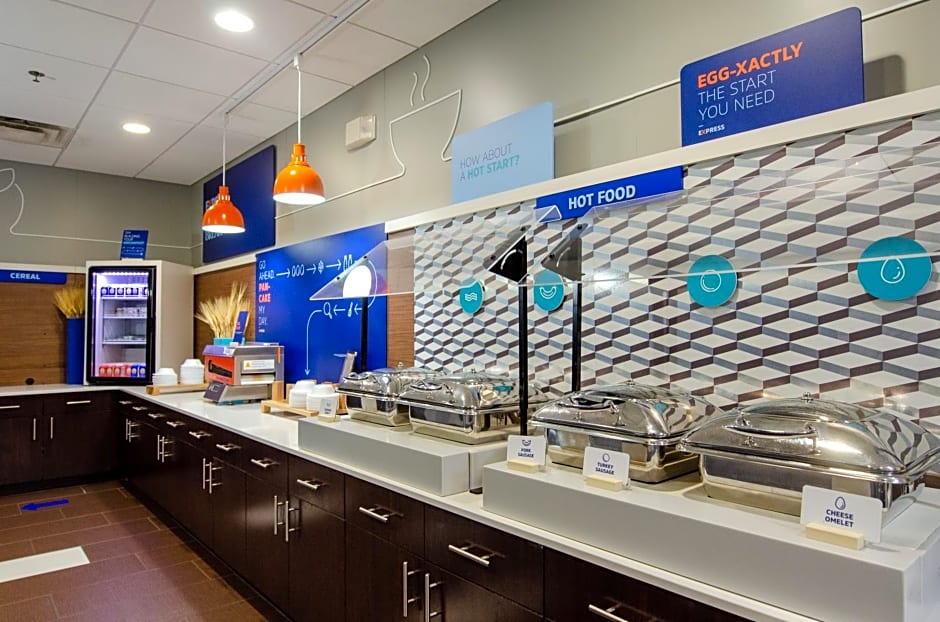 Holiday Inn Express Hotel & Suites Atlanta Airport West - Camp Creek By IHG