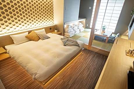 Japanese King Suite - Non-Smoking