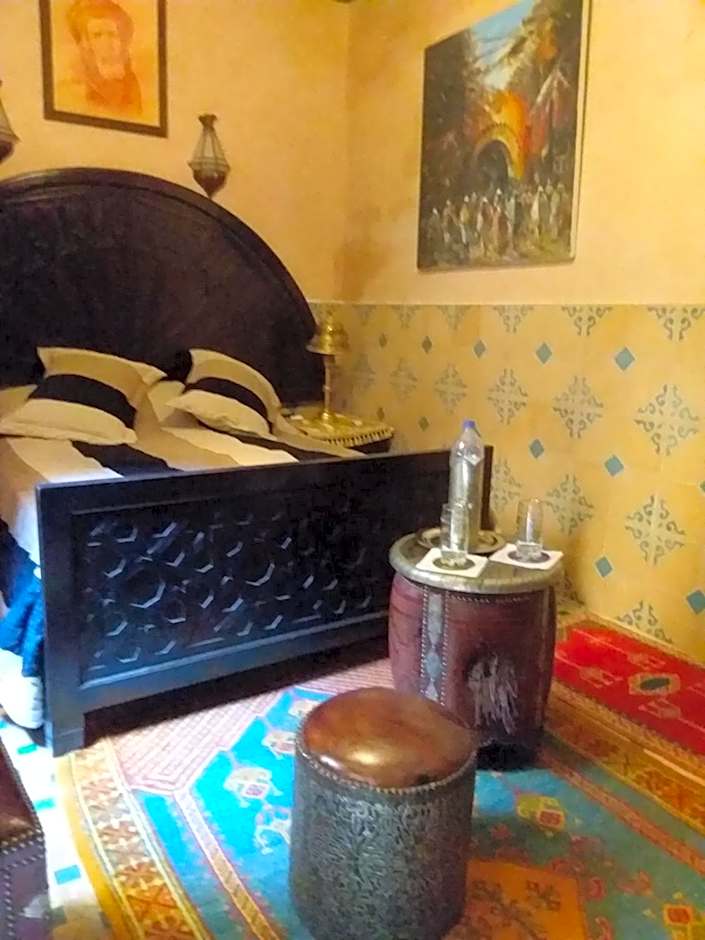 RIAD MAKENE MOUCHKILL