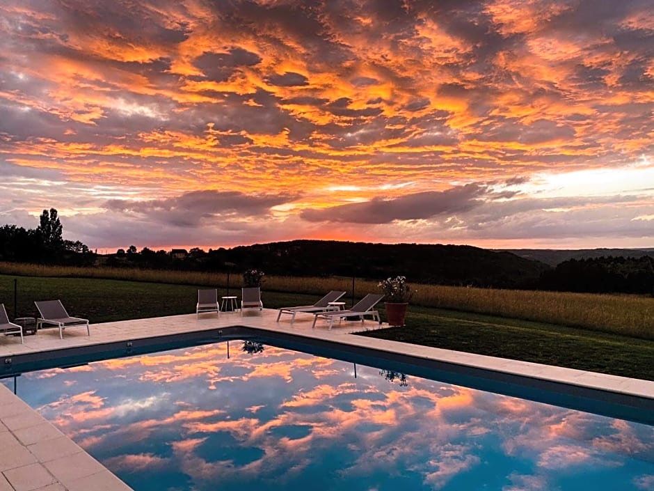 Domaine de Cazal - Chambres d'Hôtes avec piscine au cœur de 26 hectares de nature préservée