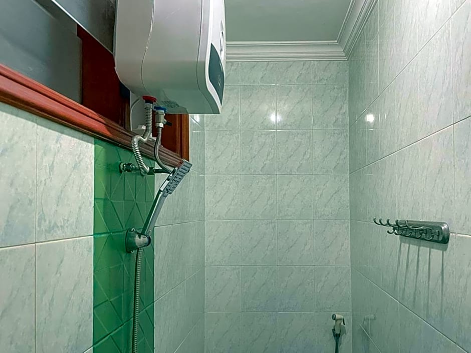 RedDoorz Syariah @ Karang Pilang