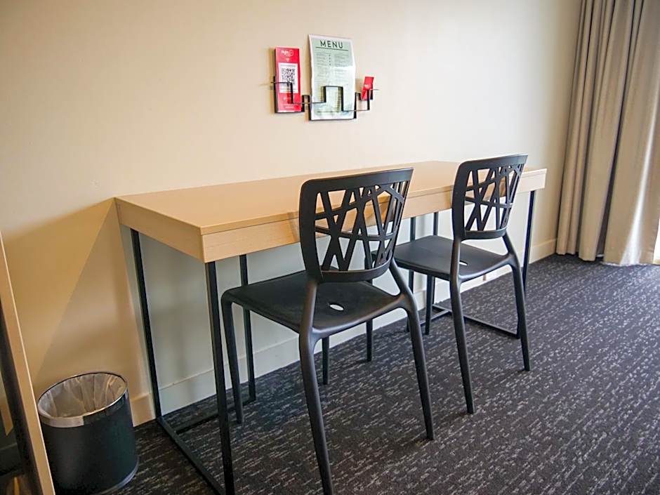 Nightcap at Hinterland Hotel Nerang