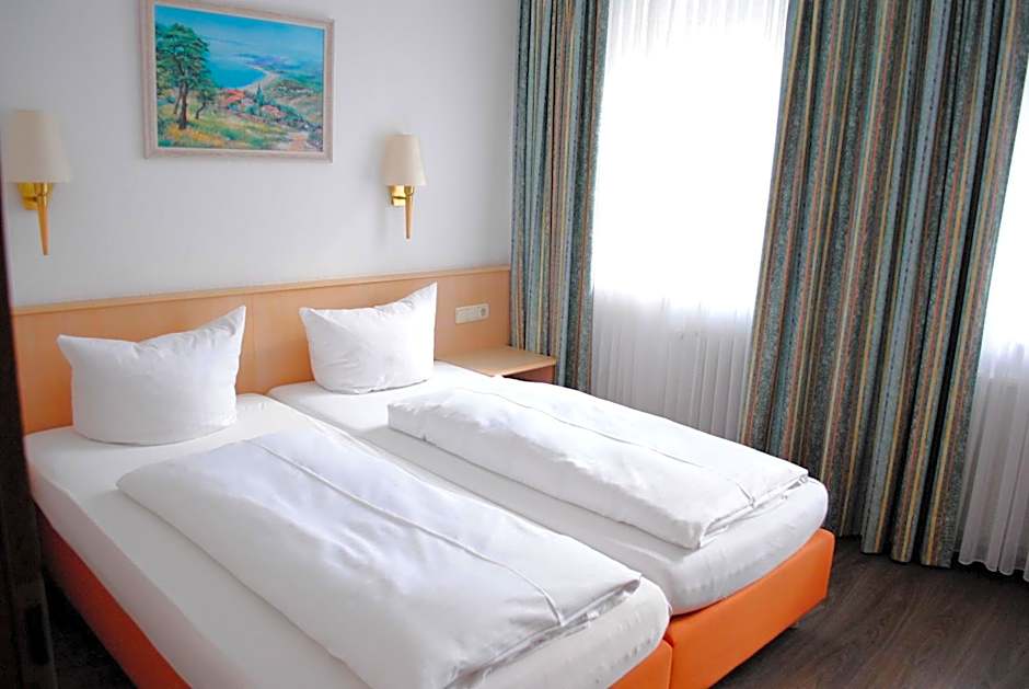 Hotel & Café Göller