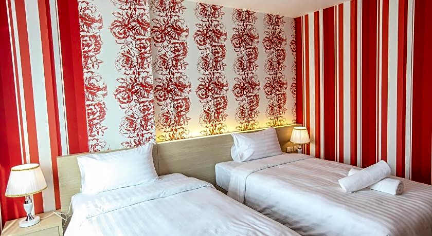 Ocean and Ole Patong