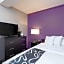 La Quinta Inn & Suites by Wyndham New York City Central Park
