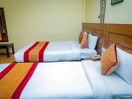 Hotel Crown Himalayas