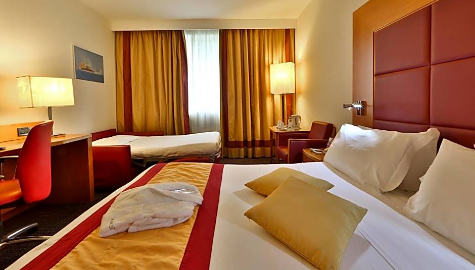 Crowne Plaza Venice East By IHG