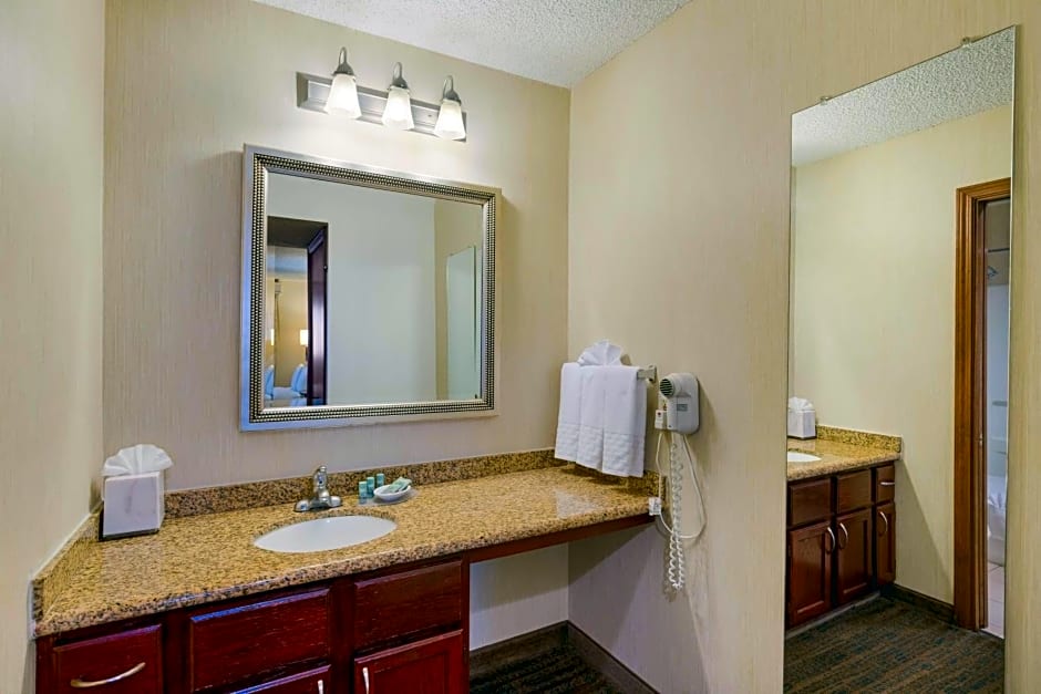 SenS Suites Livermore, SureStay Collection by Best Western