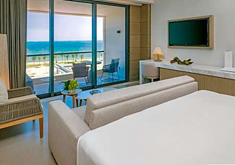 Euphoria Corner King Suite with Ocean View