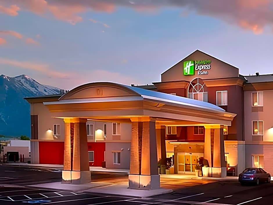 Holiday Inn Express Hotel & Suites Minden, an IHG Hotel