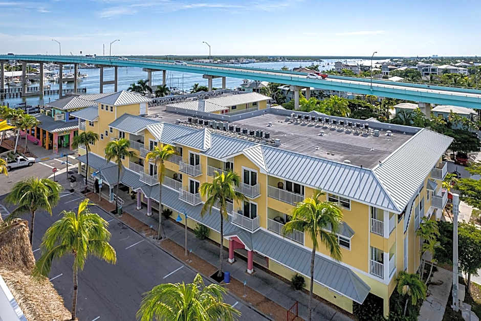 Harbour House at the Inn 306