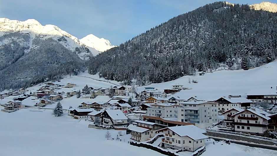 Alpen Gasthof Apartments Hohe Burg