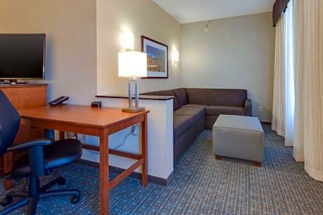 Oversize Deluxe King Room - Hearing Accessible