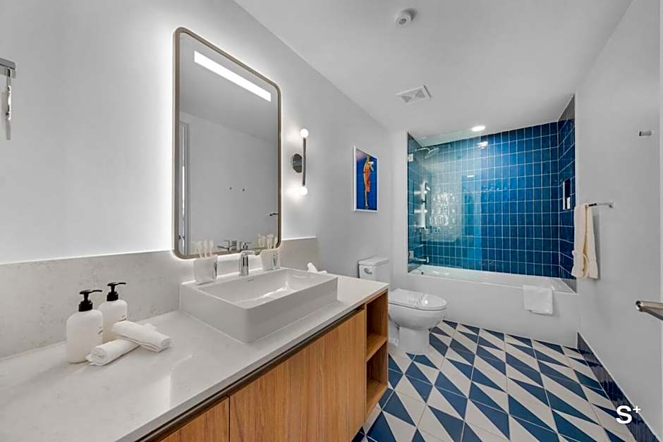 Gale Residence in Downtown Miami
