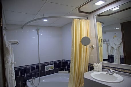 Aravi Hotel - Alojamientos en DUBAI