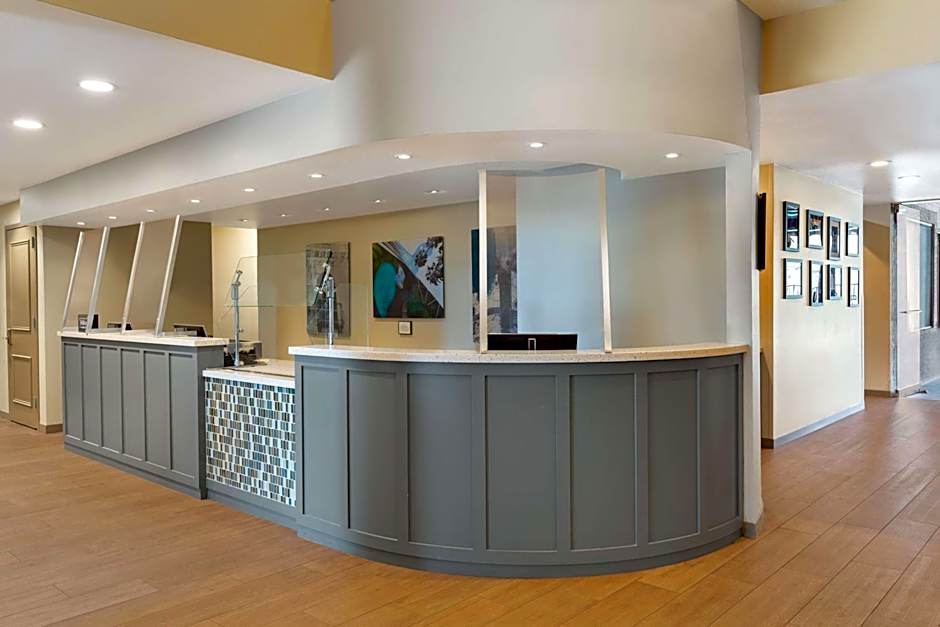 DoubleTree By Hilton Campbell - Pruneyard Plaza