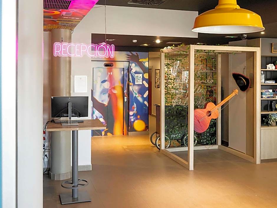 Ibis Valencia Bonaire Aeropuerto