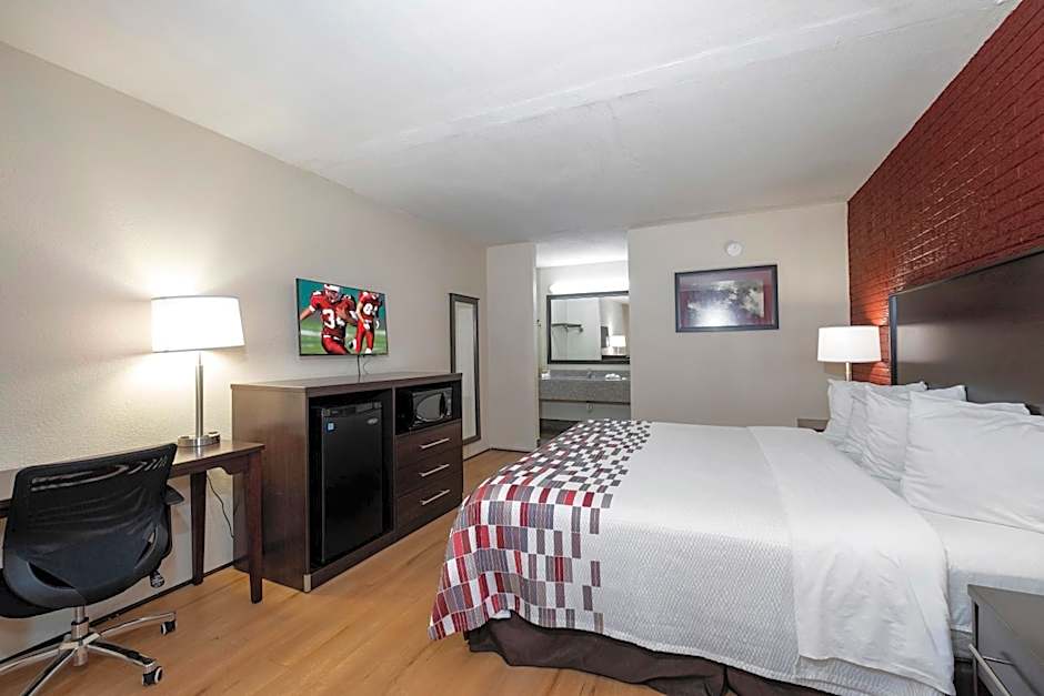 Red Roof Inn West Point