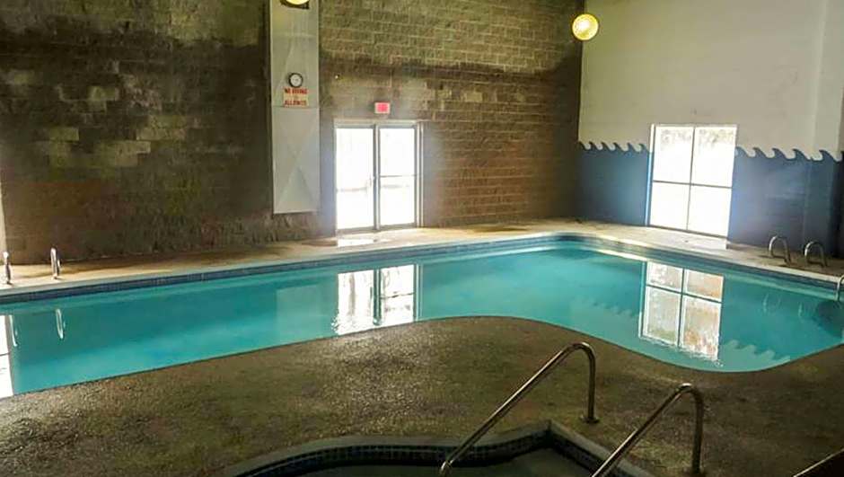 Voyageur Inn And Conference Center