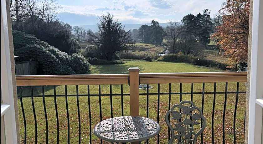 Lovelady Shield Hotel