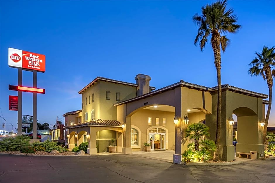 Best Western Plus A Wayfarer's Inn & Suites