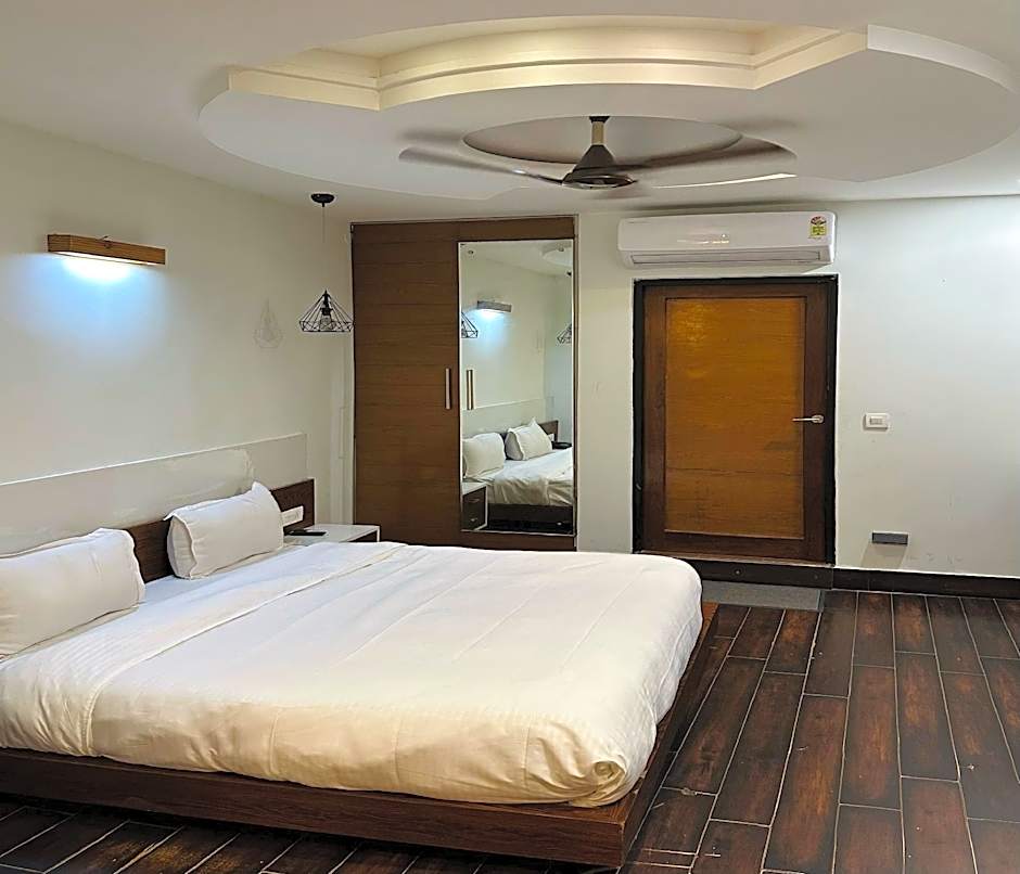 Hotel Himalaya Haridwar @ Har Ki Pauri Road