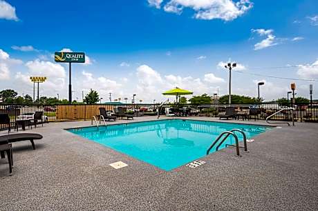 Quality Inn Cullman I-65 Exit 310