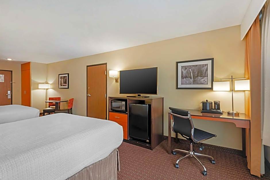 Best Western Cascade Inn & Suites