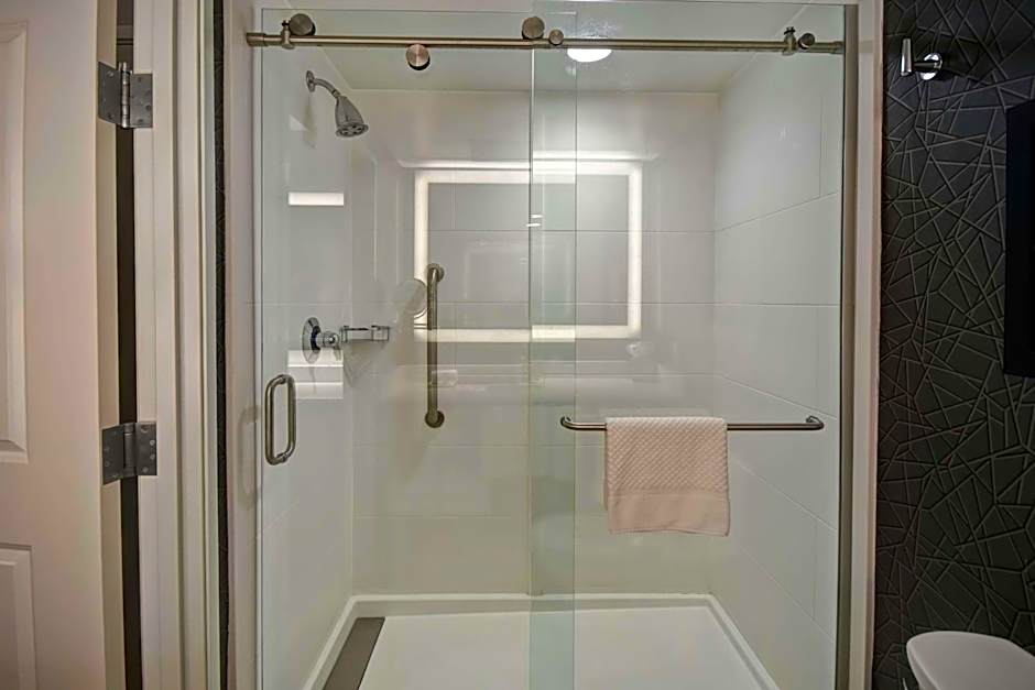 DoubleTree by Hilton Deadwood at Cadillac Jacks