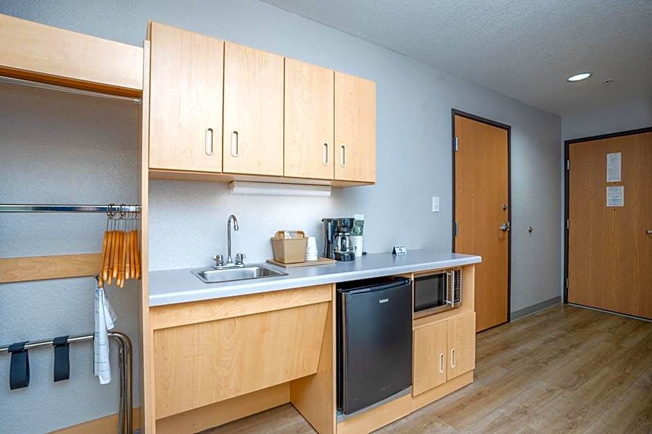 Microtel Inn & Suites By Wyndham Albertville