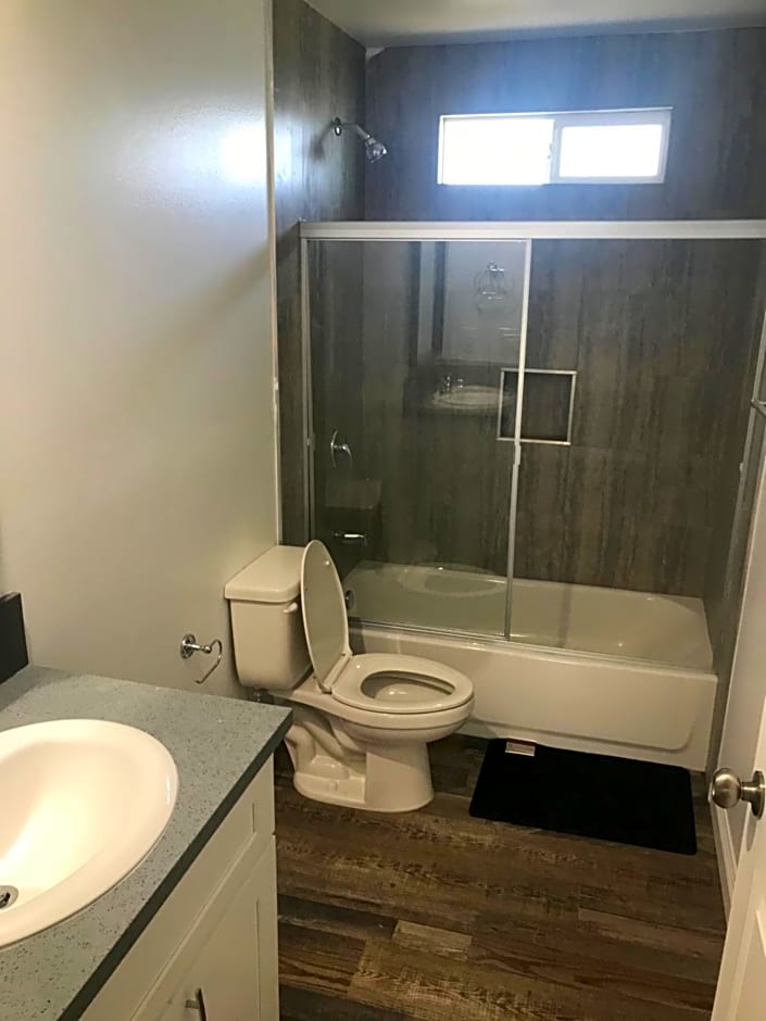 A1 LA City Hostel