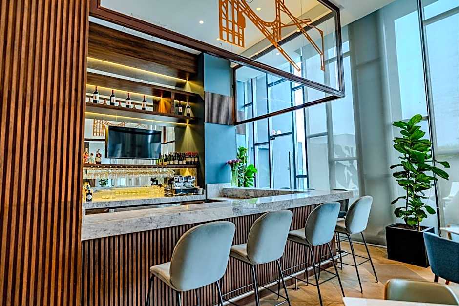 Courtyard by Marriott Santiago Airport